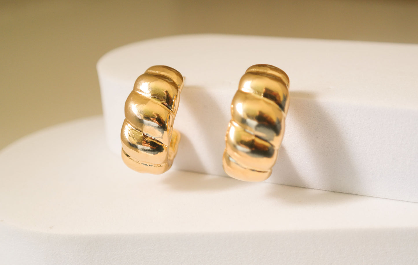ARGOLA SOFI OURO