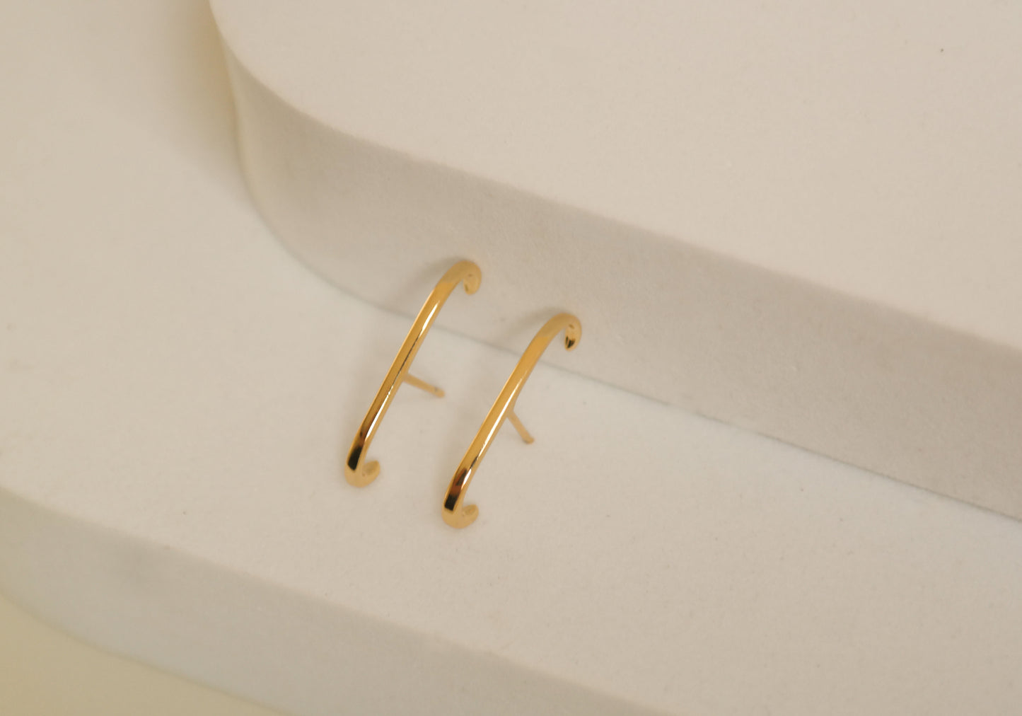 BRINCO EAR HOOK LISO